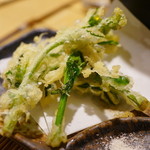 佐とう - 菜の花の天ぷら
