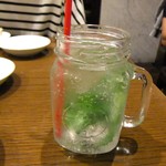 TINUN - ファーストモヒート・ほぼミント炭酸水。これも甘味がついていました。