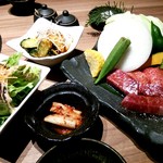 炭火焼肉 石垣庵 - 