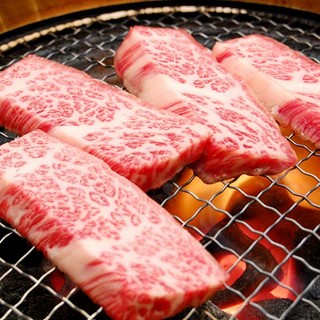 Lunch sets where you can enjoy halal specialty Yakiniku (Grilled meat) at a more affordable price are also attractive◎