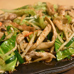 太鼓判亭 - しめじ肉野菜炒め