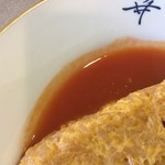 上の赤いほうがフレッシュなトマトソース