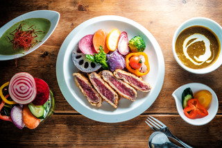 野菜がおいしいレストラン LONGING HOUSE - 牛カツカレー（ランチ）