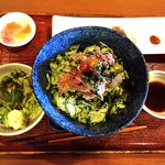 Setouchi Asadore Sengyo To Sakana Ao - ランチで食べた海鮮丼！1000円