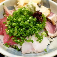 丸新 - 海鮮丼