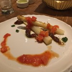 The Kitchen Salvatore Cuomo - 白アスパラのグリルと蛍烏賊