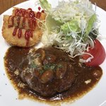 バードランド 3 - 自家製デミグラスハンバーグ(アップ)♪