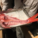 鮨　Shizuku - 鹿児島県坊ノ岬産ハマダイのアラ