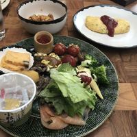 ザ タヴァン グリル＆ラウンジ - 