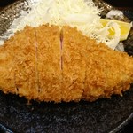 ロースかつ定食180ｇ　850円