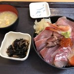 中央食堂 - 海鮮丼 1,080円