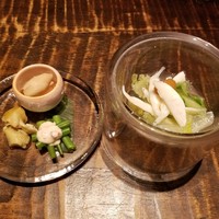 春秋ユラリ 恵比寿 - 前菜の二階建て　4種盛り