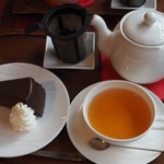 デンメア ティーハウス - ザッハトルテと紅茶