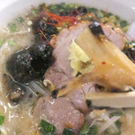 麺屋 彩未 - デスラーウィーク２０１８限定デスラーメン　９３０円（税込）のメンマ【２０１８年３月】
