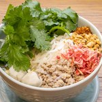 パクチートムヤムヌードル「クエッテイアオ・トムヤム・サイ・パクチー」★★☆