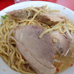 ラーメン二郎 - いや～重くなってきたよ！