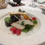 ミルフィーユ - ランチセットのオードブル 鶏肉の燻製サラダ