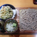 そば処 味奈登庵 - 鰆と旬野菜のかき揚げつけそば　