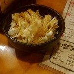 とり勝 - 突き出しのキャベツ