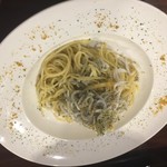 MILLE FIORI - 釜揚げしらすとカラスミのペペロンチーノ