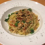 MILLE FIORI - 桜海老と菜の花のアーリオオーリオ スパゲッティー二