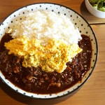 Cafeわっく - ハヤシライスにトロトロたまごトッピング