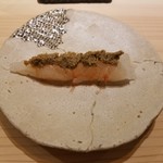 鮨 なんば - 北海道増毛の牡丹海老 海老味噌をのせて