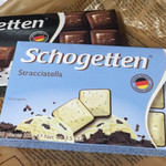 フードウェアハウス - ドイツ、トランフ社のショゲッテン社製チョコ。
            セール¥128(税別)が安いのかどうか。