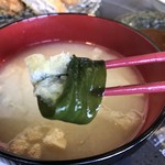 とんかつ さら - 味噌汁の具材はこんなん