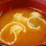 和風レストラン まるまつ - 味噌スープ