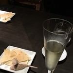 銀座カシータ - チャームとシャンパン