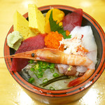 すし屋の小名浜港 - 海鮮丼 ¥850
