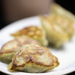 名前のない餃子屋 - 