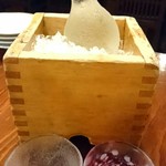 てしごと家 - 日本酒(最初の1本は食べログクーポンで頂いた獺祭)