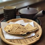 大阪浪花家 - たい焼き、ほうじ茶