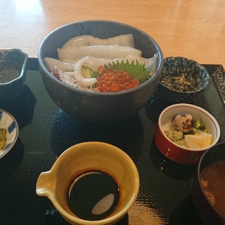 角島大浜海水浴場周辺でおすすめのグルメ情報をご紹介 食べログ 角島大浜海水浴場周辺でおすすめのグルメ情報をご紹介 食べログ