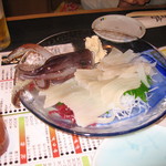 鮨処 西鶴 - 活いか！動いてます！