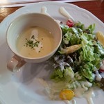 ワインとチーズの小さなレストラン Breed - 