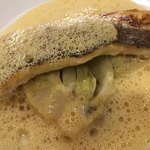 サラマンジェ ド ヨシノ - フェンネルの茎が・・