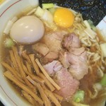 中華そば 葉山 - 生卵トッピングする