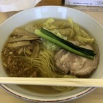 支那そば心麺 - 塩ワンタンメン、950円。