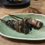 かぶと - 手前が絶品天然ひれ、奥が天然えり