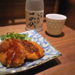 銘酒居酒屋 頑固おやじ - 頑固メンチカツ、一度は食べていただきたい当店の名物です。