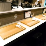 Sagamihara 欅 - 明るくすっきりとした店内。