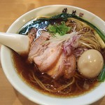 支那蕎麦屋 藤花 - 特製醤油ラーメン980円