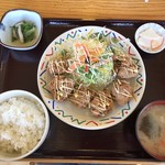 オドデ館食堂 - 九戸特産若鶏唐揚げ定食¥820