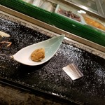 寿司正 - 牡丹海老のミソと小肌
