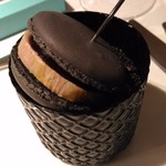 MAVO - フォアグラのマカロン、わさび