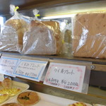 ベーカリーいずみ - 店内