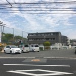 廣島 牛骨らーめん 健美堂 - 駐車場